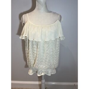 Hazel boutique Off The Shoulder White Lace Top Size Medium Eyelet‎